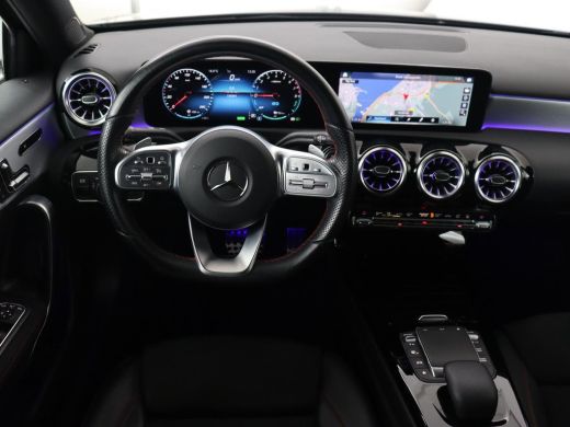 Mercedes-Benz A-Klasse 250e AMG Limited | Panoramadak | Matrix LED | Keyless | Stoelverwarming | Memory | Camera | Navig... ActivLease financial lease