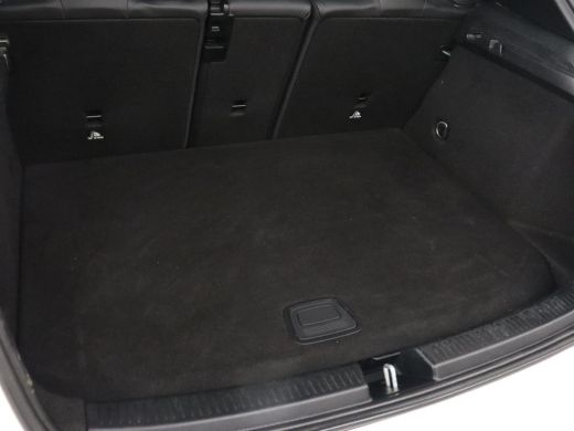 Mercedes-Benz A-Klasse 250e AMG Limited | Stoelverwarming | Widescreen | Sfeerverlichting | Camera | Navigatie | Leder/A... ActivLease financial lease