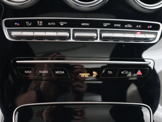 Mercedes-Benz C-Klasse 160 AMG Uprade Edition | Panoramadak | Stoelverwarming | Camera | Carplay | Leder/Alcantara | Nav... ActivLease financial lease