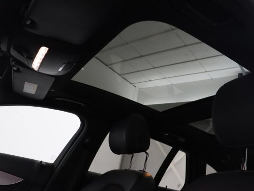 Mercedes-Benz C-Klasse 160 AMG Uprade Edition | Panoramadak | Stoelverwarming | Camera | Carplay | Leder/Alcantara | Nav... ActivLease financial lease