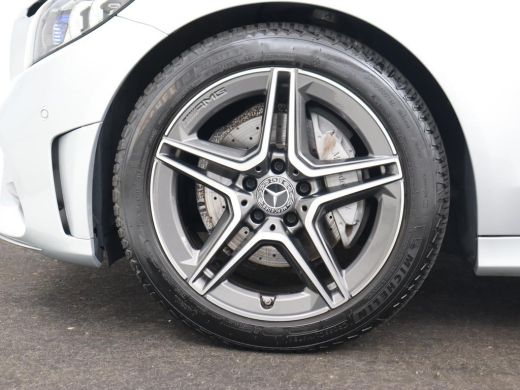 Mercedes-Benz C-Klasse 160 AMG Uprade Edition | Panoramadak | Stoelverwarming | Camera | Carplay | Leder/Alcantara | Nav... ActivLease financial lease