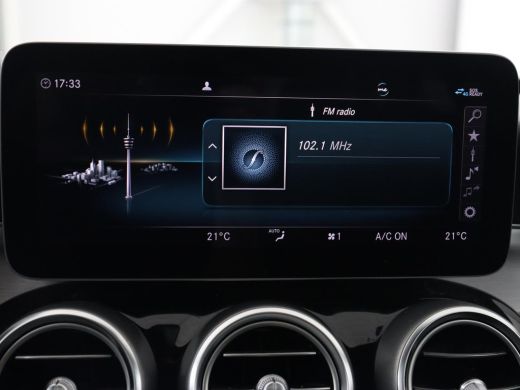 Mercedes-Benz C-Klasse 160 AMG Uprade Edition | Panoramadak | Stoelverwarming | Camera | Carplay | Leder/Alcantara | Nav... ActivLease financial lease