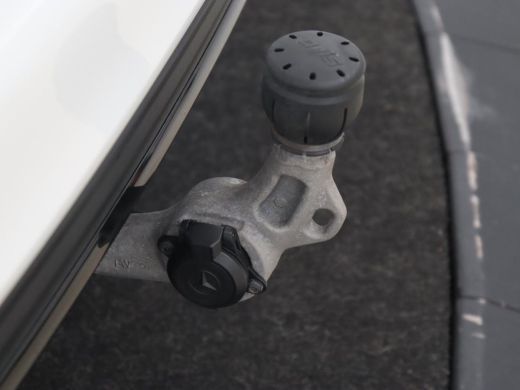 Mercedes-Benz C-Klasse 300de AMG Night | Adaptive cruise | 360 Camera | Leder | Burmester Surround | Trekhaak | Carplay ... ActivLease financial lease