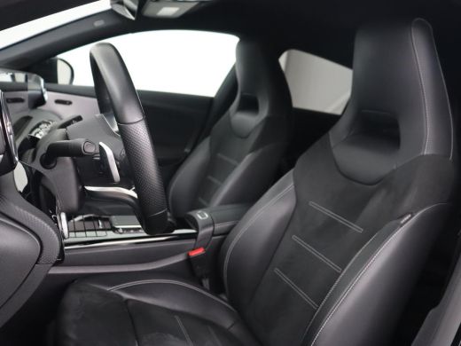 Mercedes-Benz CLA 250e AMG Night | Stoelverwarming | Carplay | Camera | Widescreen | Sfeerverlichting | Leder/Alcan... ActivLease financial lease
