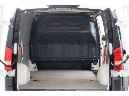 Mercedes-Benz Vito 110 CDI 102pk RWD Lang Airco/Navi/Camera 07-2022 ActivLease financial lease