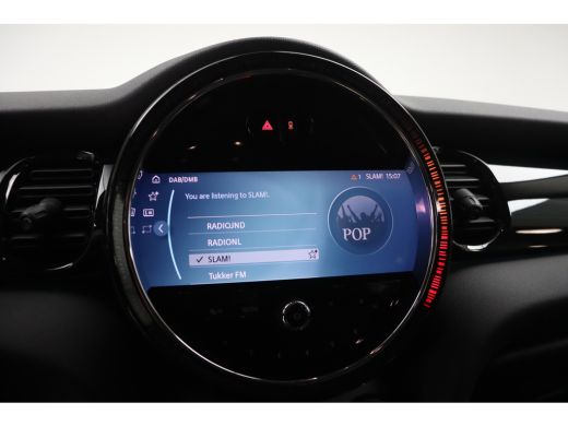 Mini Cooper Cooper Classic Automaat / LED / Airconditioning / Cruise Control / PDC ActivLease financial lease