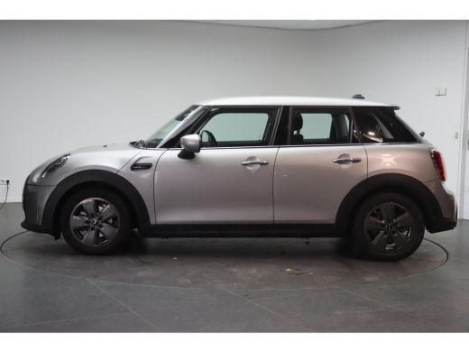 Mini Cooper Cooper Classic Automaat / LED / Airconditioning / Cruise Control / PDC ActivLease financial lease