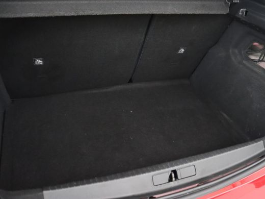 Opel Corsa-e GS Line 50 kWh | 1e eigenaar | Stoel & stuurverwarming | Carplay | Navigatie | Full LED | 17'' | ... ActivLease financial lease