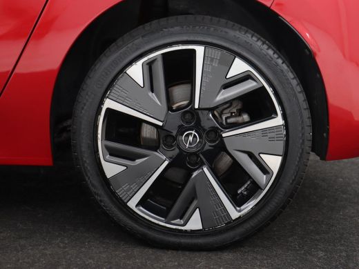 Opel Corsa-e GS Line 50 kWh | 1e eigenaar | Stoel & stuurverwarming | Carplay | Navigatie | Full LED | 17'' | ... ActivLease financial lease