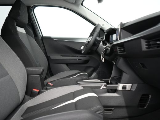 Opel Frontera Electric GS | 11 kW boordlader | 17" Lichtmetalen velgen in Zwart met 215/60 R17 banden | Achteru... ActivLease financial lease