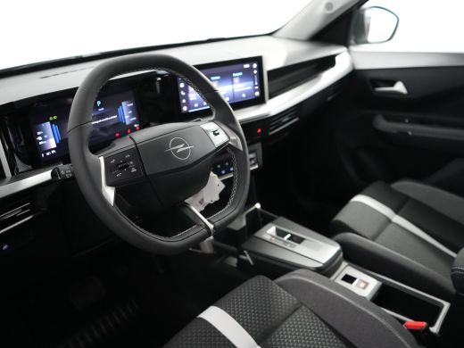 Opel Frontera Electric GS | 11 kW boordlader | 17" Lichtmetalen velgen in Zwart met 215/60 R17 banden | Achteru... ActivLease financial lease