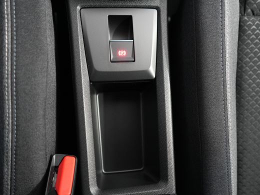 Opel Frontera Electric GS | 11 kW boordlader | 17" Lichtmetalen velgen in Zwart met 215/60 R17 banden | Achteru... ActivLease financial lease