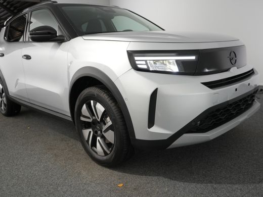Opel Frontera Electric GS | 11 kW boordlader | 17" Lichtmetalen velgen in Zwart met 215/60 R17 banden | Achteru... ActivLease financial lease