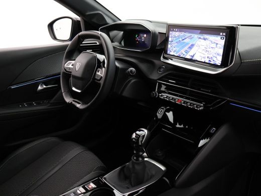 Peugeot 208 1.2 PT 100 PK GT + SPORTSTOELEN | 17 INCH | CAMERA | SFEERVERLICHTING | NAVIGATIE | CARPLAY | DAB ActivLease financial lease