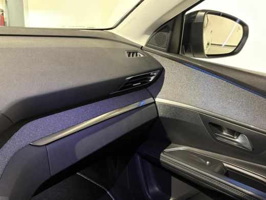 Peugeot 3008 1.6 PHEV HYbrid 225PK Allure|Camera|Carplay|Navi|PDC|Side assist|Lane Assist| ActivLease financial lease