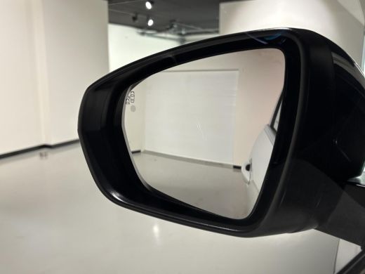 Peugeot 3008 1.6 PHEV HYbrid 225PK Allure|Camera|Carplay|Navi|PDC|Side assist|Lane Assist| ActivLease financial lease