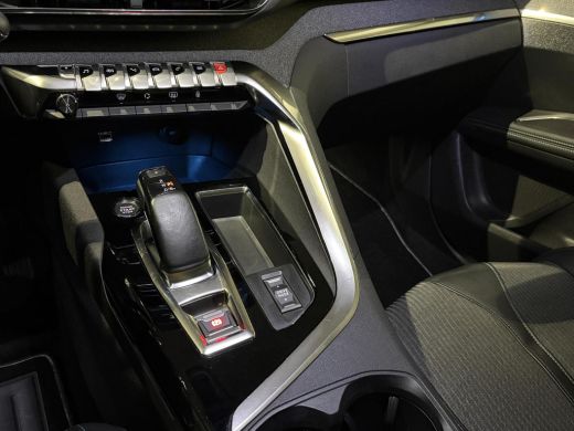 Peugeot 3008 1.6 PHEV HYbrid 225PK Allure|Camera|Carplay|Navi|PDC|Side assist|Lane Assist| ActivLease financial lease