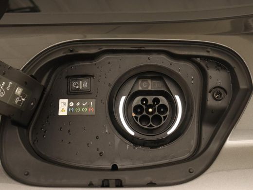 Peugeot 308 1.6 PHEV Active Pack Business | Stoelverwarming | Half leder | Trekhaak | Navigatie | Full LED | ... ActivLease financial lease