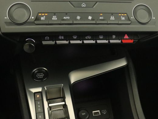 Peugeot 308 1.6 PHEV Active Pack Business | Stoelverwarming | Half leder | Trekhaak | Navigatie | Full LED | ... ActivLease financial lease