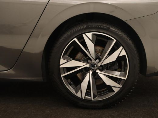 Peugeot 308 1.6 PHEV Active Pack Business | Stoelverwarming | Half leder | Trekhaak | Navigatie | Full LED | ... ActivLease financial lease