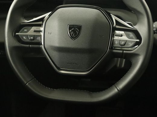 Peugeot 308 1.6 PHEV Active Pack Business | Stoelverwarming | Half leder | Trekhaak | Navigatie | Full LED | ... ActivLease financial lease