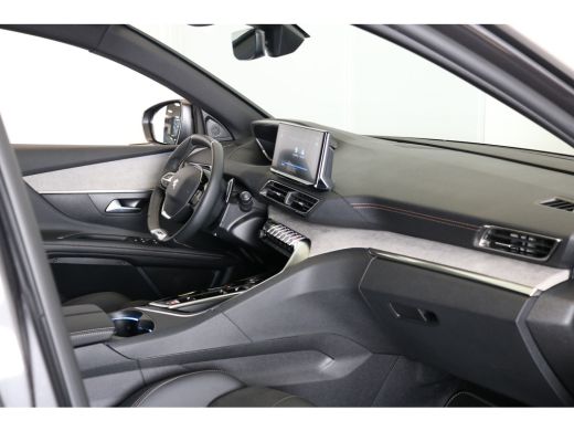 Peugeot 5008 1.2 Hybrid GT | Stoelen alcantara e. verstelb./ verw. | Panoramadak | Navi | Black Pack | Camera ... ActivLease financial lease