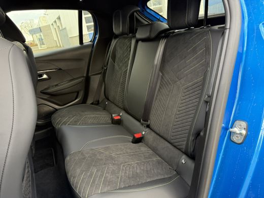 Peugeot e-208 EV GT Avantage 51 kWh | 11 kW lader | Achterspoiler | Achteruitrijcamera ActivLease financial lease