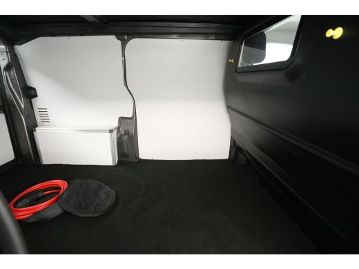 Peugeot e-Expert L2H1 75 kWh | SOH 99% | Snelladen | Elektrisch | 360&deg; Camera | Airco | Cruise | Carplay | Parkeer... ActivLease financial lease