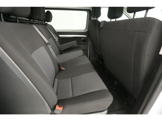 Peugeot Expert 2.0 BlueHDI L3H1 | DC | Airco | Carplay | Cruise | Trekh. | Navi ActivLease financial lease