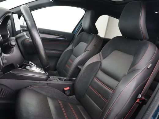 Renault Arkana 1.6 E-Tech Hybrid 145 R.S. Line | Panoramadak | Trekhaak | 360 Camera | Adaptive cruise | Stoelve... ActivLease financial lease