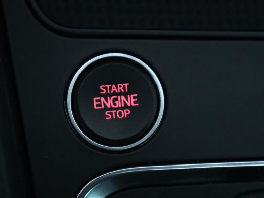 Seat Ateca 1.5 TSI Style Intens | Trekhaak | Stoelverwarming | Carplay | Full LED | Park Assist | Climate co... ActivLease financial lease