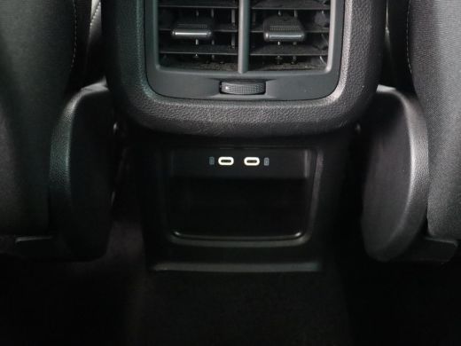 Seat Ateca 1.5 TSI Style Intens | Trekhaak | Stoelverwarming | Carplay | Full LED | Park Assist | Climate co... ActivLease financial lease