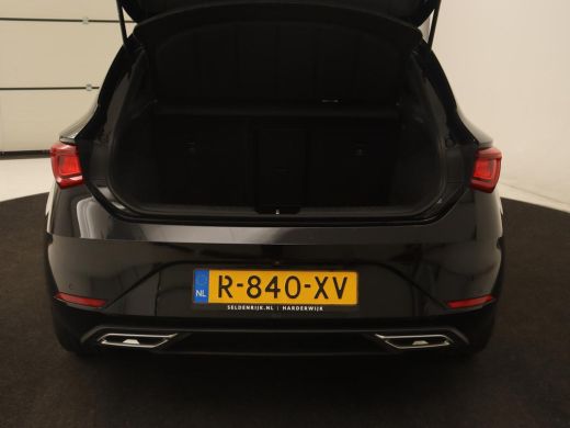 Seat Leon 1.0 TSI FR Intens | Stoel & stuurverwarming | Carplay | Camera | Adaptive cruise | Navigatie | Pa... ActivLease financial lease