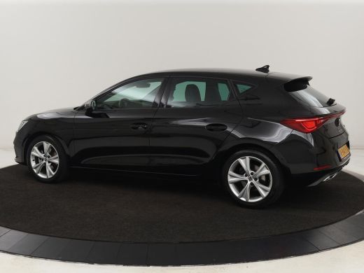 Seat Leon 1.0 TSI FR Intens | Stoel & stuurverwarming | Carplay | Camera | Adaptive cruise | Navigatie | Pa... ActivLease financial lease
