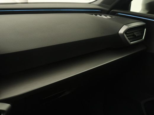 Seat Leon 1.0 TSI FR Intens | Stoel & stuurverwarming | Carplay | Camera | Adaptive cruise | Navigatie | Pa... ActivLease financial lease