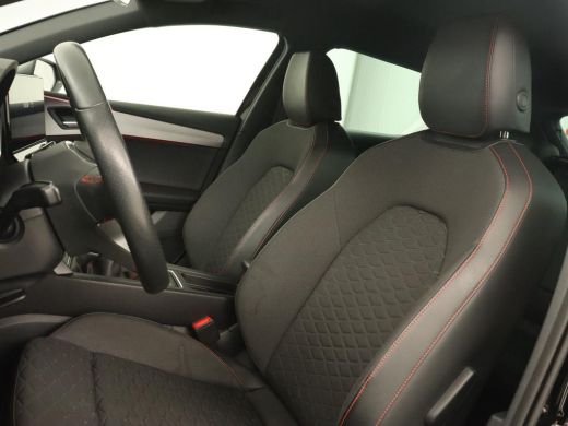 Seat Leon 1.0 TSI FR Intens | Stoel & stuurverwarming | Carplay | Camera | Adaptive cruise | Navigatie | Pa... ActivLease financial lease