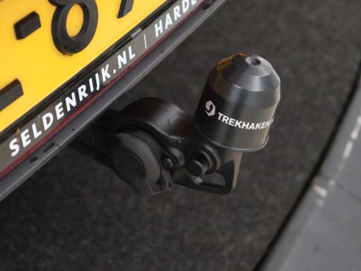 Seat Leon 1.5 TSI FR Business Intense | Trekhaak | Carplay | Adaptive cruise | Navigatie | Sportstoelen | C... ActivLease financial lease