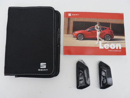 Seat Leon 1.5 TSI FR Business Intense | Trekhaak | Carplay | Adaptive cruise | Navigatie | Sportstoelen | C... ActivLease financial lease