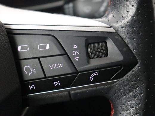 Seat Leon 1.5 TSI FR Business Intense | Trekhaak | Carplay | Adaptive cruise | Navigatie | Sportstoelen | C... ActivLease financial lease