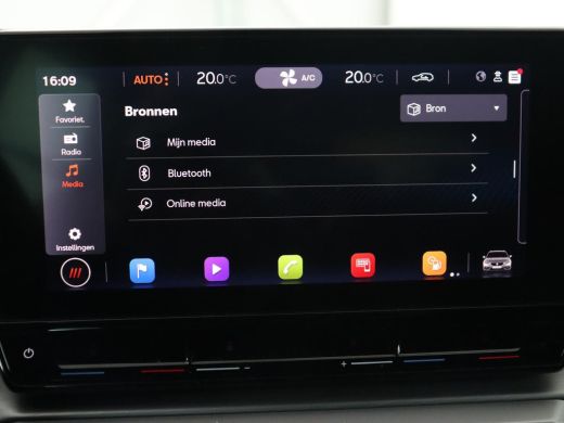 Seat Leon 1.5 TSI FR Business Intense | Trekhaak | Carplay | Adaptive cruise | Navigatie | Sportstoelen | C... ActivLease financial lease