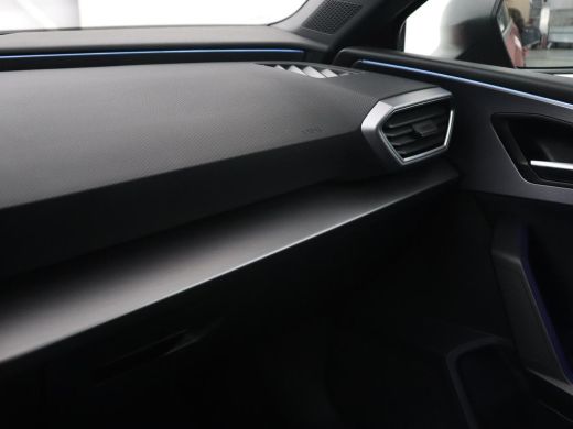 Seat Leon 1.5 TSI FR Business Intense | Trekhaak | Carplay | Adaptive cruise | Navigatie | Sportstoelen | C... ActivLease financial lease