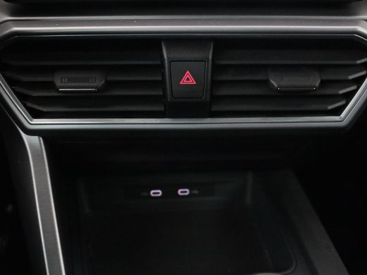 Seat Leon 1.5 TSI FR Business Intense | Trekhaak | Carplay | Adaptive cruise | Navigatie | Sportstoelen | C... ActivLease financial lease