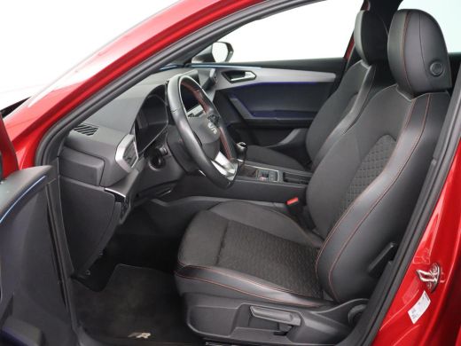 Seat Leon 1.5 TSI FR Business Intense | Trekhaak | Carplay | Adaptive cruise | Navigatie | Sportstoelen | C... ActivLease financial lease