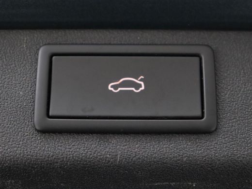 Skoda Enyaq iV 60 | Trekhaak | Adaptive cruise | Camera | Keyless | Stuurverwarming | Half leder | 19'' | Carpla... ActivLease financial lease