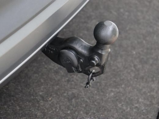 Skoda Enyaq iV 60 | Trekhaak | Adaptive cruise | Camera | Keyless | Stuurverwarming | Half leder | 19'' | Carpla... ActivLease financial lease