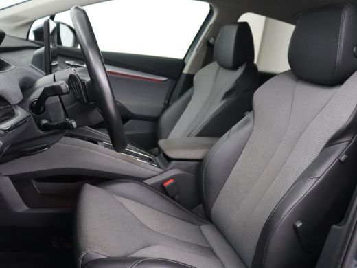 Skoda Enyaq iV 60 | Trekhaak | Adaptive cruise | Camera | Keyless | Stuurverwarming | Half leder | 19'' | Carpla... ActivLease financial lease