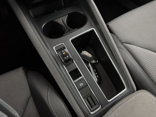 Skoda Enyaq iV 80 [ 3-Fase ] {SOH-88% } (INCL-BTW) *LEATHER-FABRIC | FULL-LED | DIGI-COCKPIT | CAMERA | KEYLESS ... ActivLease financial lease