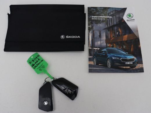 Skoda Octavia 1.0 TSI Business Edition | Carplay | Navigatie | Chroom Pakket | Parkeerhulp | Full LED | Getint ... ActivLease financial lease