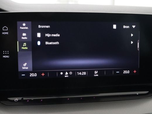 Skoda Octavia 1.0 TSI Business Edition | Carplay | Navigatie | Chroom Pakket | Parkeerhulp | Full LED | Getint ... ActivLease financial lease