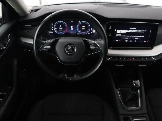 Skoda Octavia 1.0 TSI Business Edition | Carplay | Sfeerverlichting | Navigatie | Full LED | Parkeerhulp | Geti... ActivLease financial lease